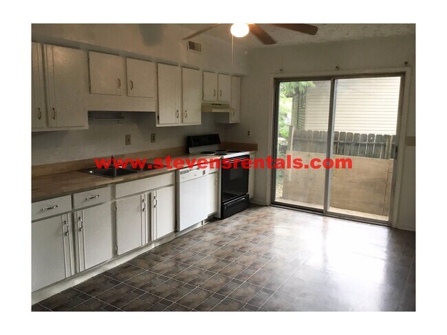 Foto del edificio - 2 Bedroom Duplex