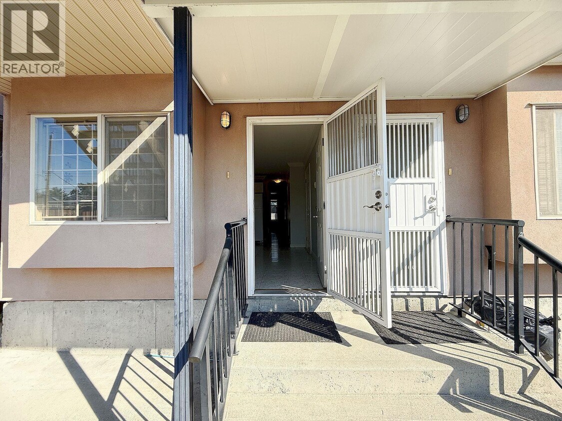Building Photo - 12xx E 61st Ave