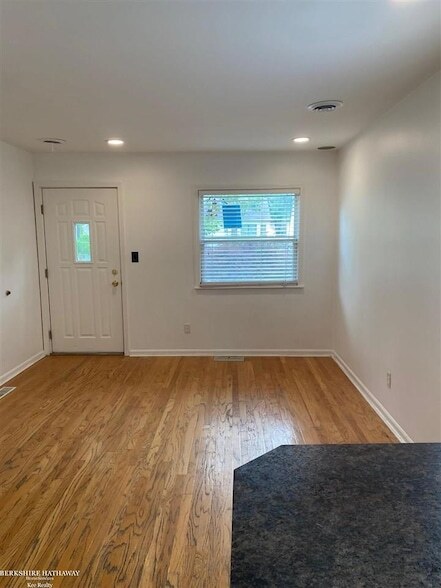 Foto del edificio - 20859 Hampton Rd