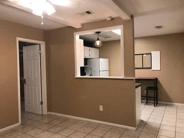 Building Photo - 1624 Aquarena Springs Dr