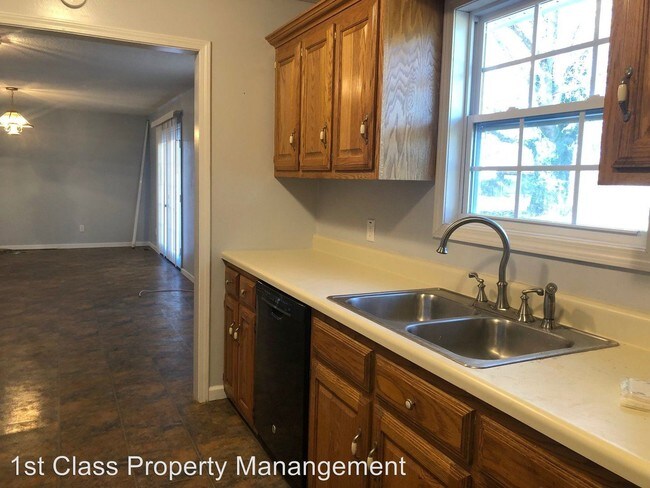 Building Photo - 3 br, 2 bath House - 1837 Birch Place