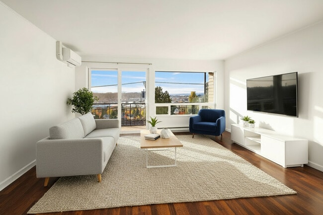 Photo - 303 N 44th St Apartment