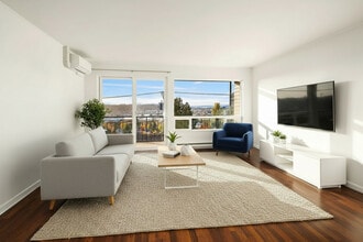 Building Photo - 303 N 44th St