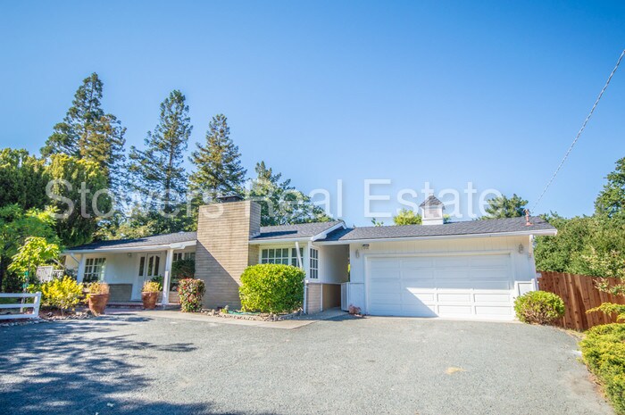 Primary Photo - 3268 Withers Ave