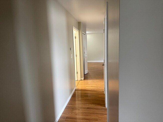 Foto del edificio - 206 S Springfield St