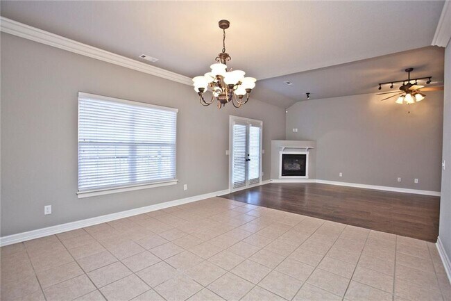 Building Photo - 43 Annabell Ln