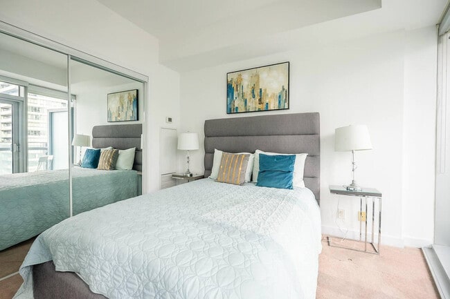 Building Photo - 3 Bremner Blvd