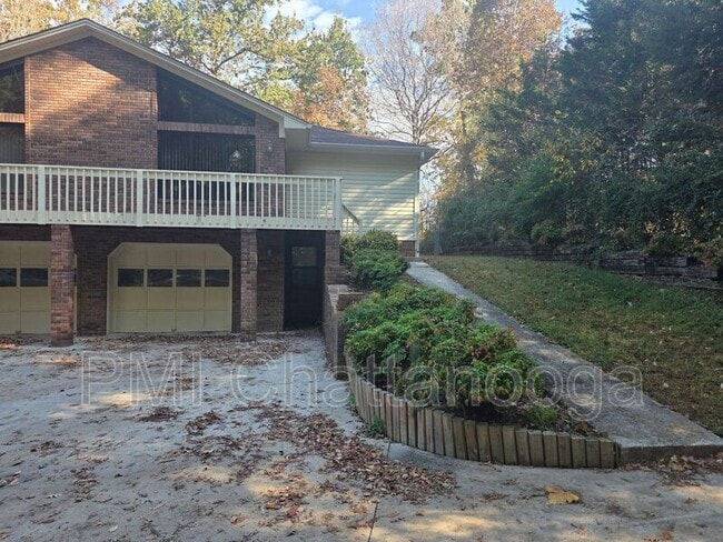 Building Photo - 3719 Crestview Pl