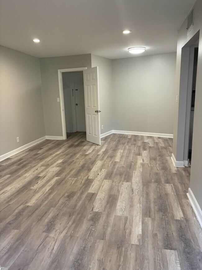 Foto del edificio - 665 N Spring St