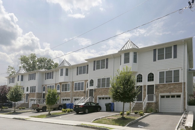 Building Photo - Piper Avenue Townhomes