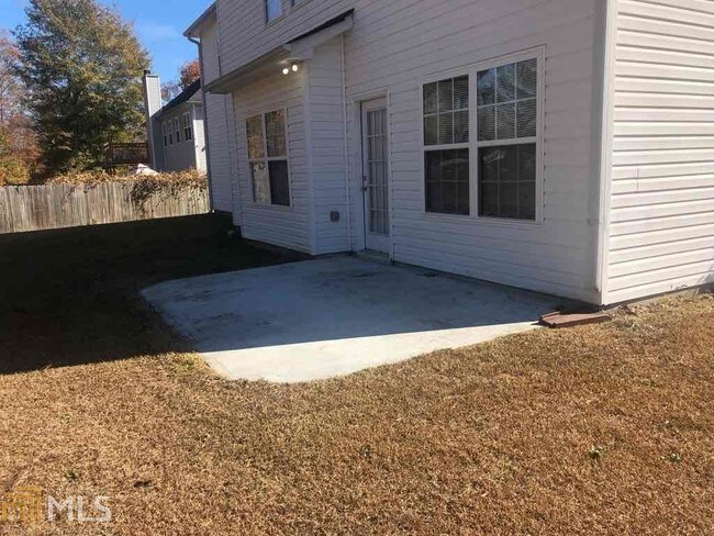 Building Photo - 915 Midway Rd