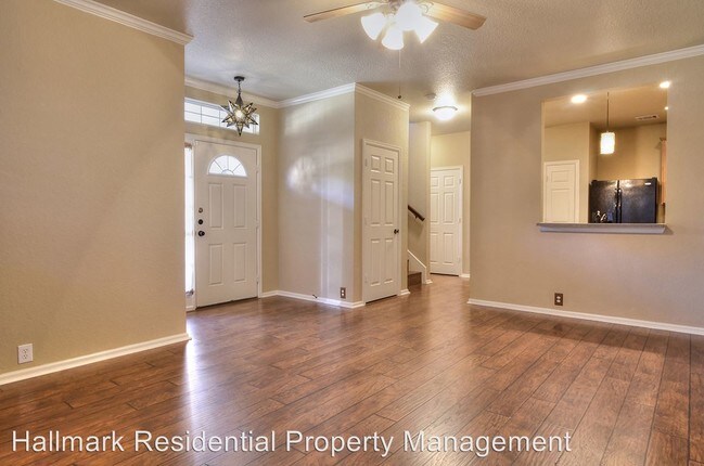 Building Photo - 2 br, 2.5 bath House - 2525 Grayson Way