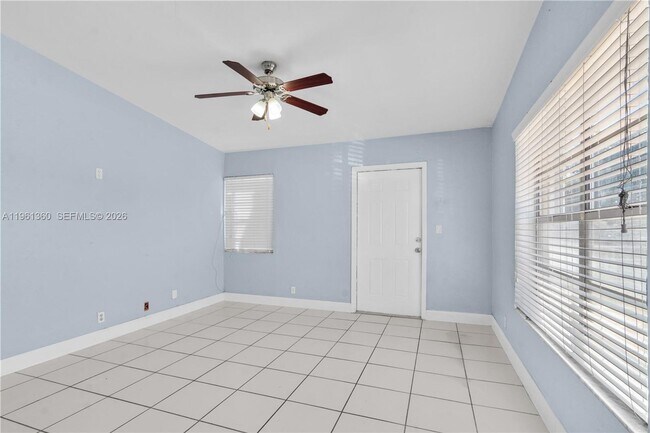 Foto del edificio - 11535 Lincoln Blvd