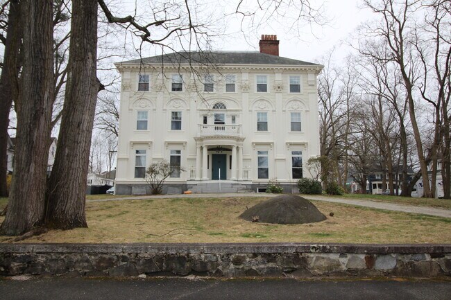 Foto del edificio - 16 Tyler Park