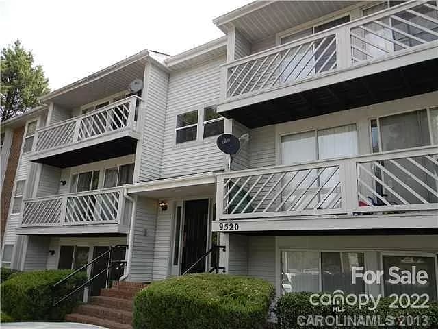 Building Photo - 9520 Shannon Green Dr