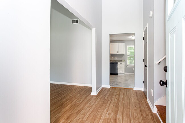 Foto del edificio - 6587 Alford Way