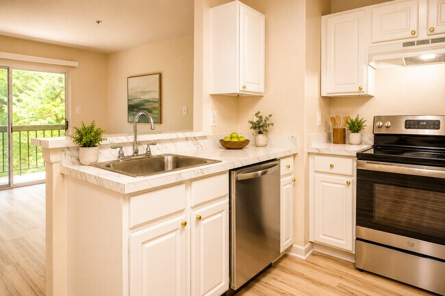 Foto del edificio - Emerald Woods Apartments