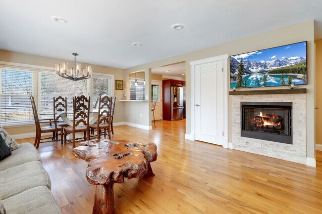 Foto del edificio - 2936 Warbler Pl