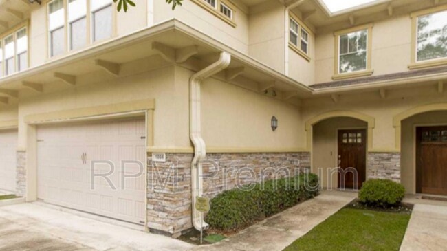 Building Photo - 8000 Stonelake Ave