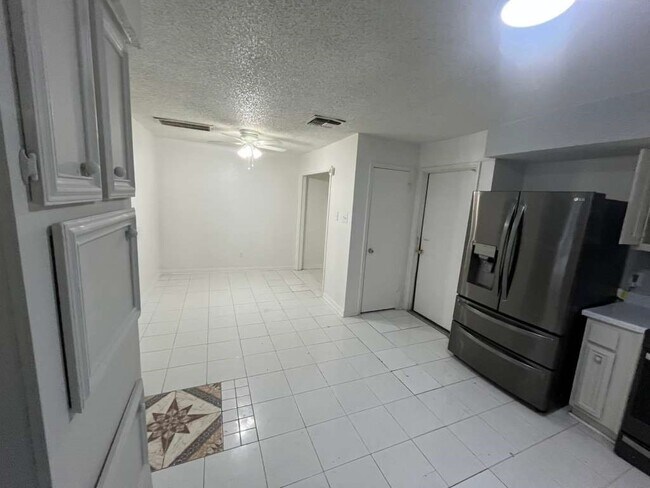 Foto del edificio - 12915 Ashford Knoll Dr