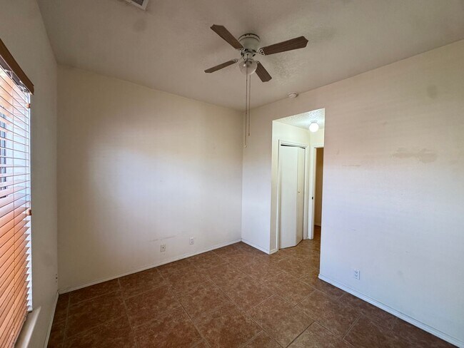 Foto del edificio - Cute Northwest Townhome!
