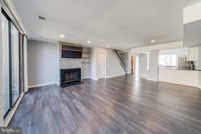 Building Photo - 11626 Ivystone Ct
