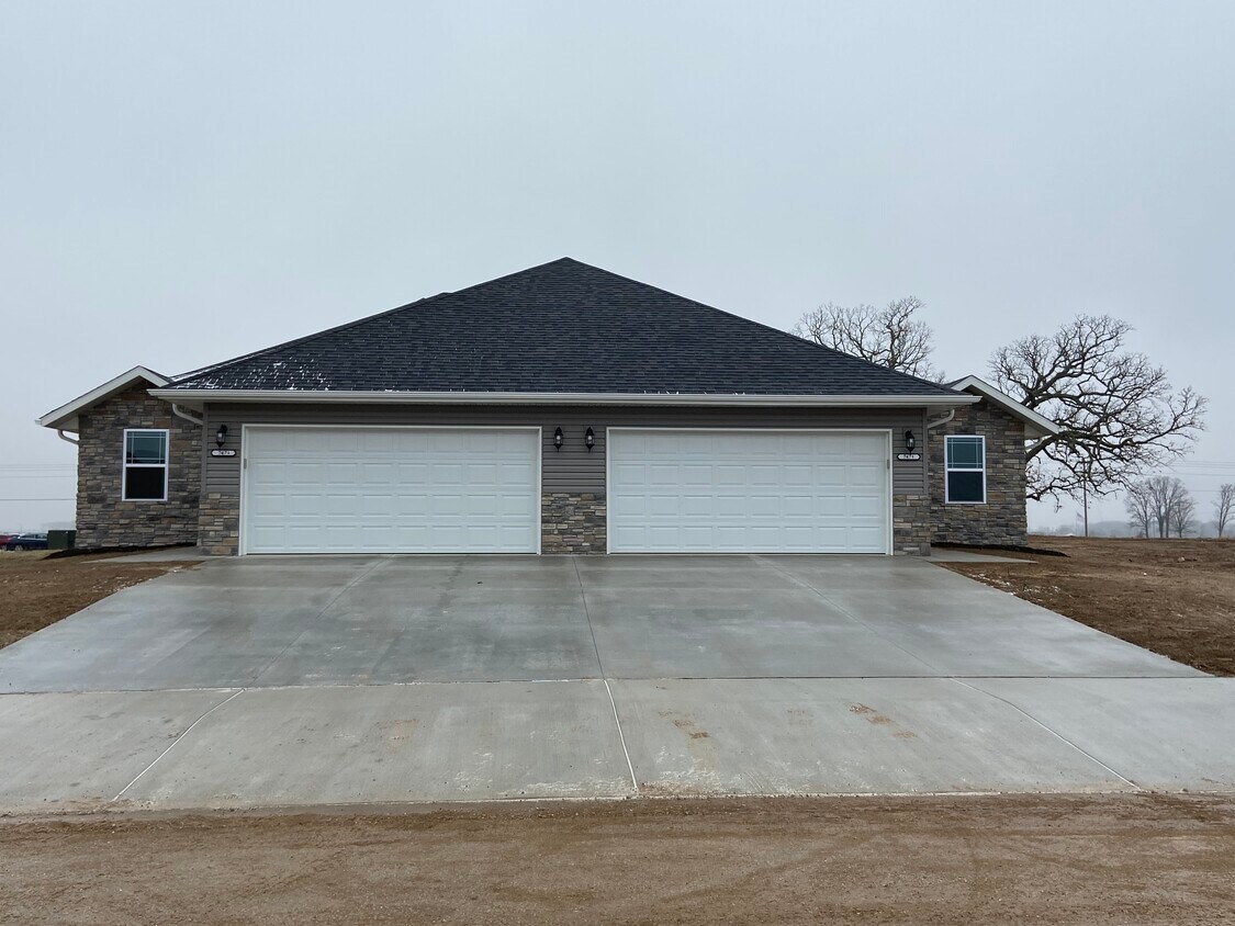 747 Olive St, Rogersville, MO 65742 House Rental in Rogersville, MO