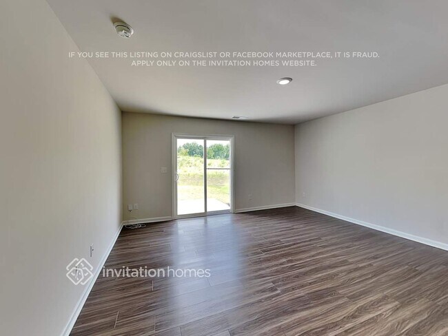 Foto del edificio - 2414 Turtle Point Rd