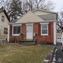 Building Photo - 134 Burns Ave