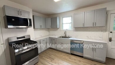 Building Photo - 625 Blanton St