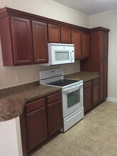 Building Photo - 113 Ashley Park Dr