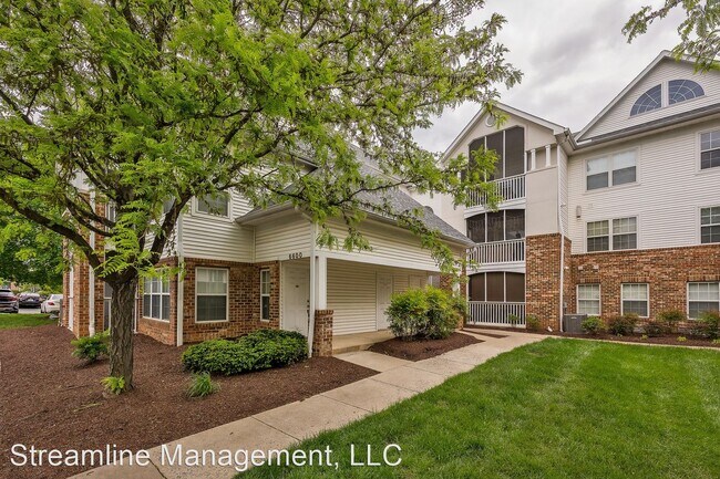 Building Photo - 2 br, 2 bath House - 6600 Lake Park Dr 3C
