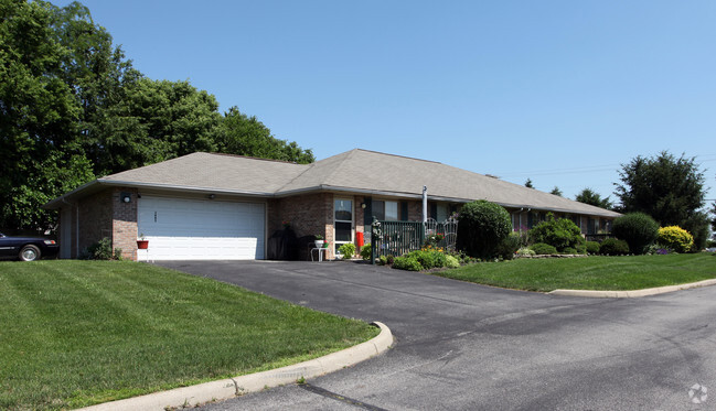 Building Photo - Chartwell Apartments