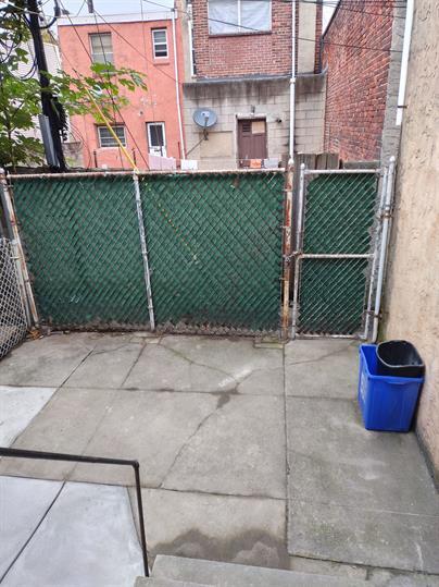 Building Photo - 2803 Cantrell St