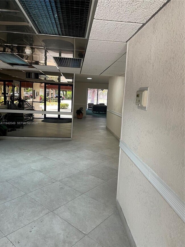 Building Photo - 5530 NW 44th St