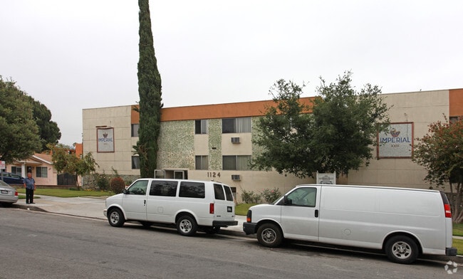 Building Photo - Imperial Crest Apartments