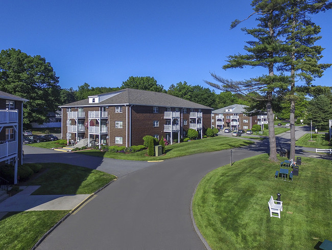 Amesbury Landing Apartments