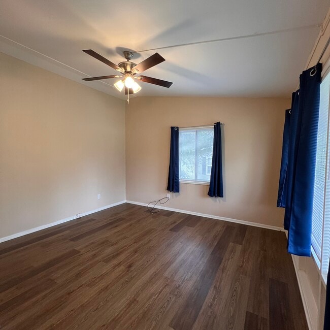 Foto del edificio - 47 Francis Ave