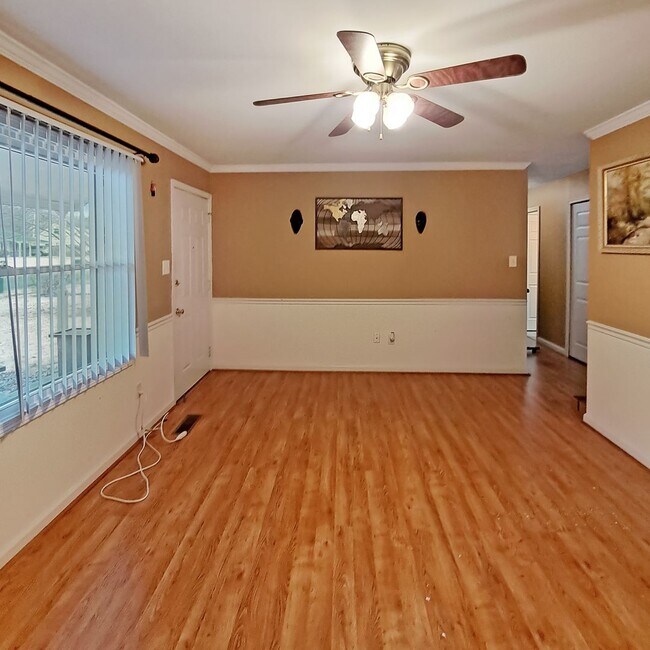 Foto del edificio - Pet Friendly Mid-Century Modern Rambler wi...