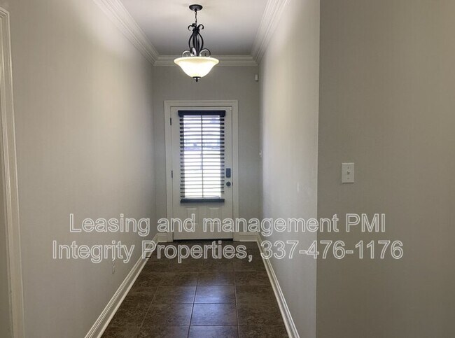 Foto del edificio - 402 Meadowland Dr