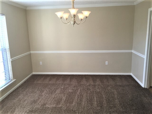 Foto del edificio - 8 Sandy Pond Ct