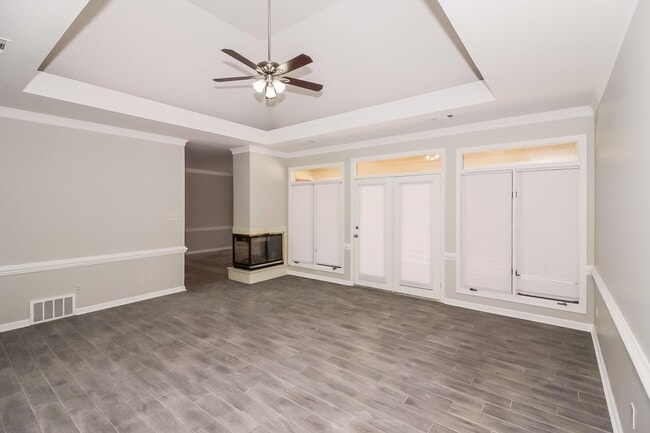 Building Photo - 4237 Monterey Dr