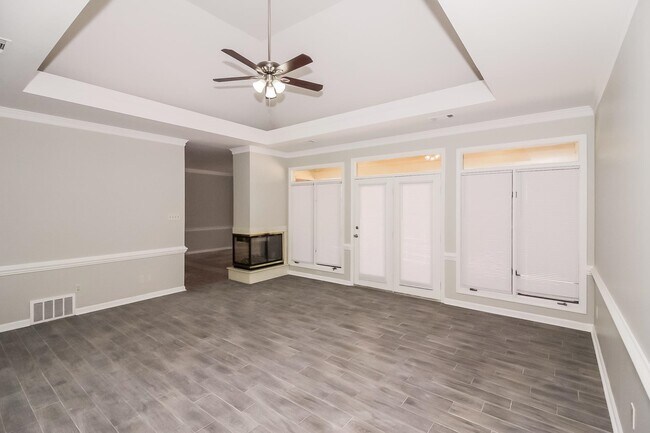 Foto del edificio - 4237 Monterey Dr
