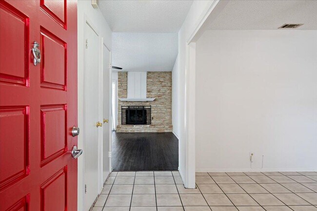 Foto del edificio - 12306 Hickorystick Cove