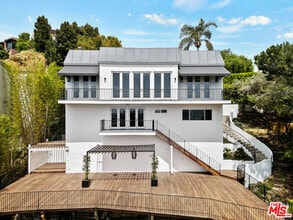 Building Photo - 1539 Viewsite Dr