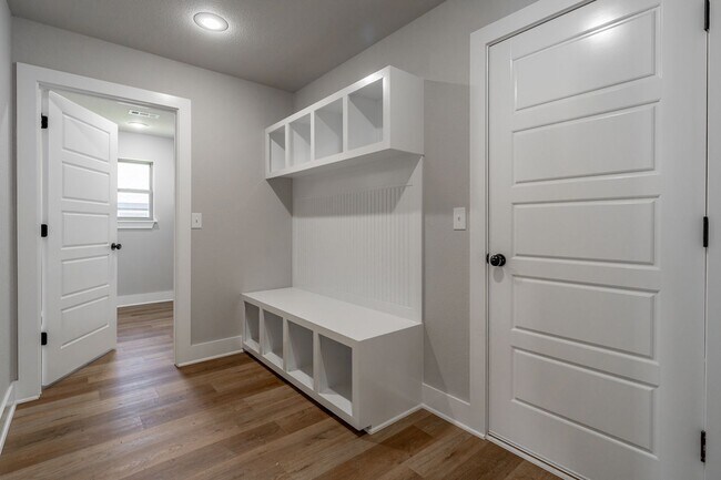 Building Photo - BRAND NEW 3-bedroom 2 bath Home in Prairie...