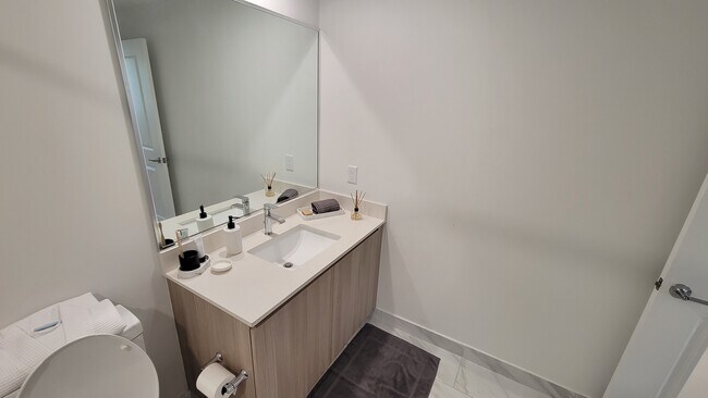 Foto del edificio - 7095 W 5th Ct