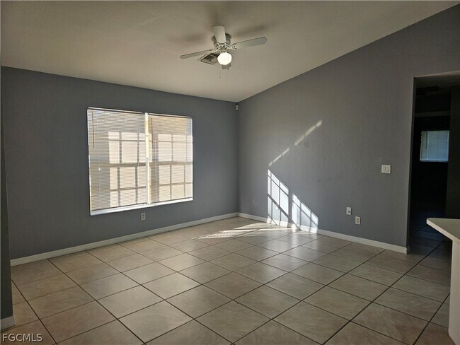 Foto del edificio - 133 Theodore Vail St E