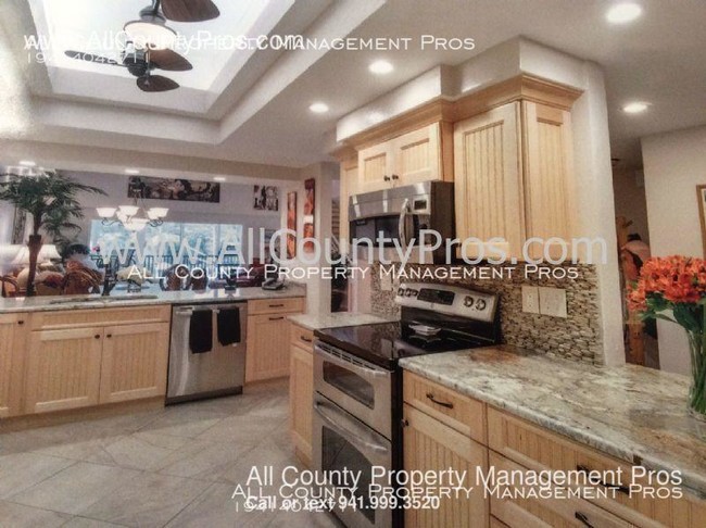 Building Photo - 3 bedroom in Cortez FL 34215