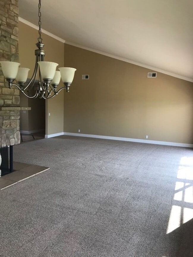 Building Photo - Turtle Rock Gem